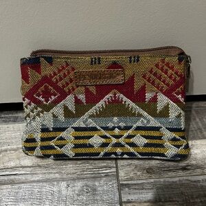 Pendleton Aztec tribal Geometric pattern wristlet 3 packet Clutch